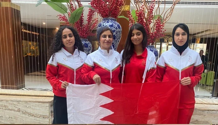 منتخب البحرين للسيدات يصل إسلام آباد للمشاركة في كأس بيلي جين كينغ