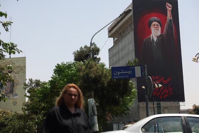 تصعيد عسكري إيراني يستهدف مواقع أمريكية وحلفاءها رداً على ضربات في الجنوب
