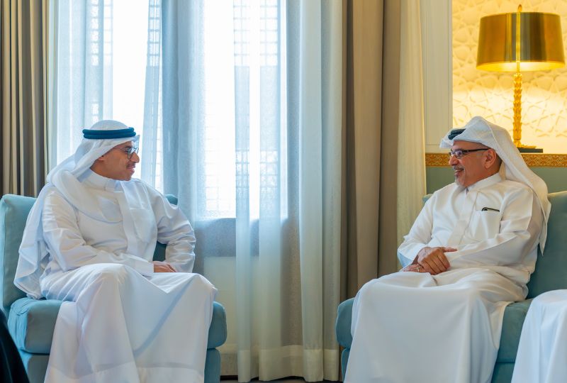 ولي العهد يلتقي أول بحريني يتعافى من فقر الدم المنجلي بتقنية كريسبر